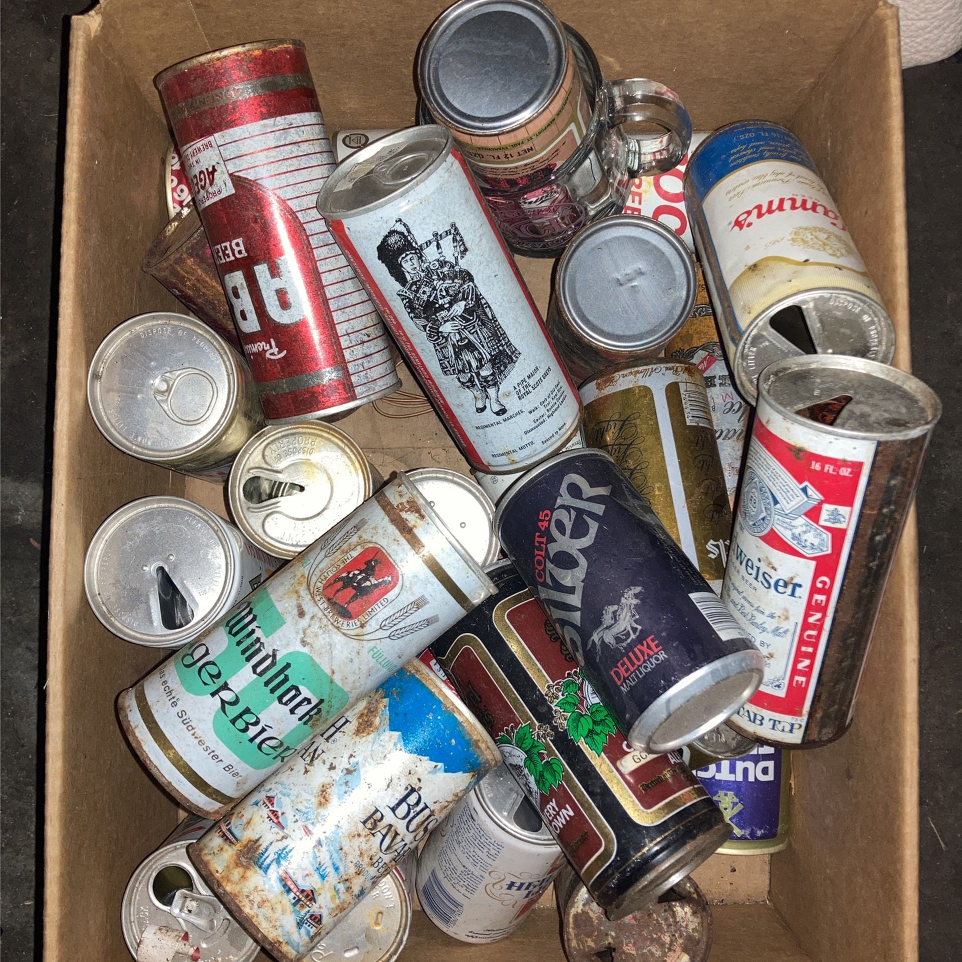Antique Beer Cans 