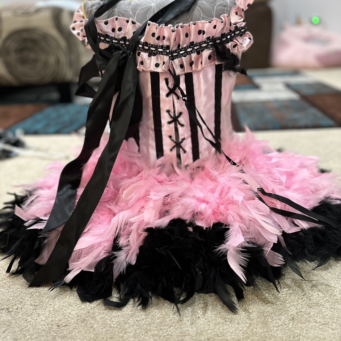 pink burlesque dress Sexy Burlesque Beauty Deluxe Women's Costume InCharacter Costumes