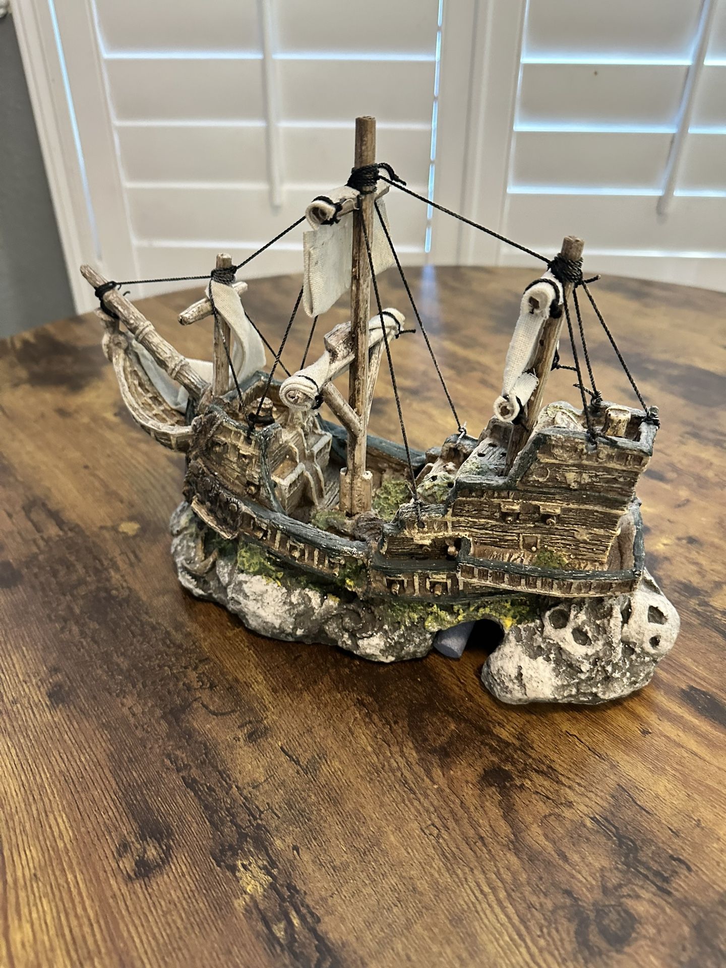 Pirate Ship Bubbler Decorate