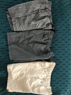 Boys size 6 shorts