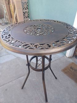 outdoor metal bistro table