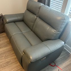 New Leather Loveseat Electric Recliner From Rooms To Go