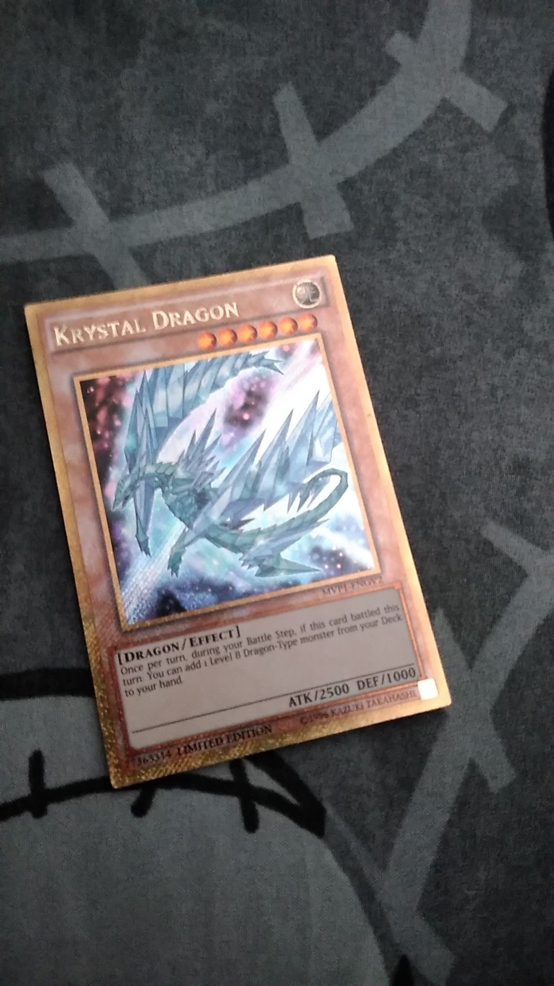 Gold Rare Krystal YuGiOh dragon card