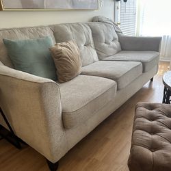 Raymour And Flanigan Sofa