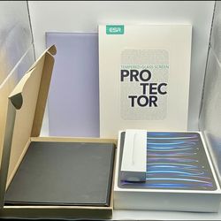 Apple iPad Pro 12.9 inch (6th generation)w/Pencil Wi-Fi 256 HUGE BUNDLE LIKE NEW