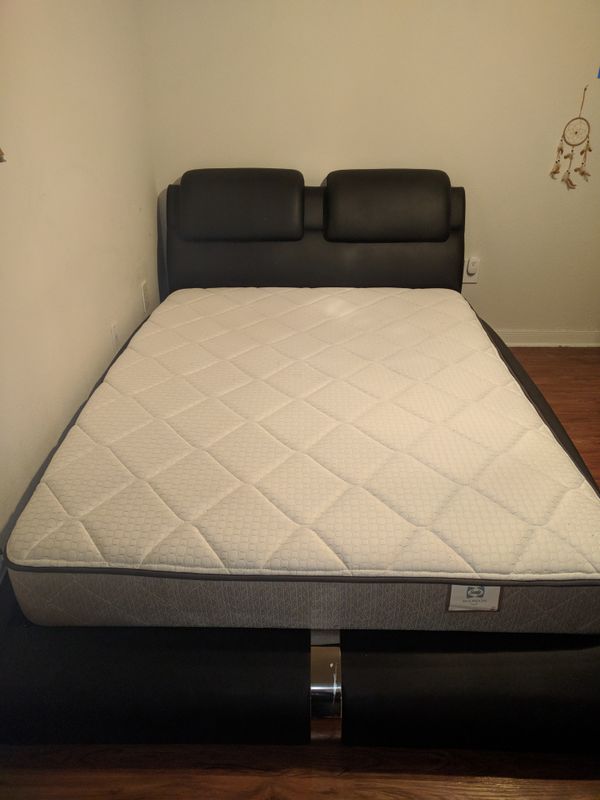Aris Queen Platform Bed Used For In San Antonio Tx Offerup Aris Queen Platform Bed Used