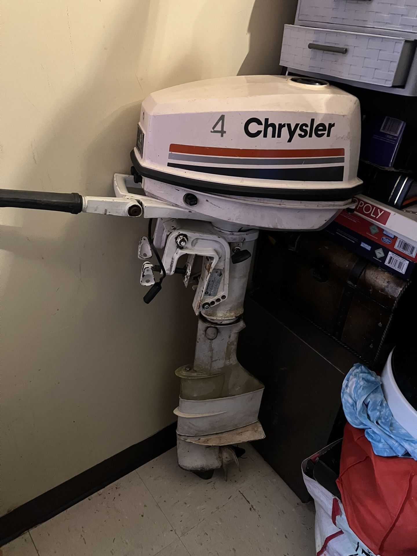 Chrysler Outboard Motor