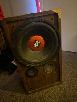 Speakers with 12 in n 10in subs