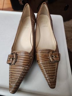 Gently Used Joan & David Circa Comfort 365 Heels Size 7M