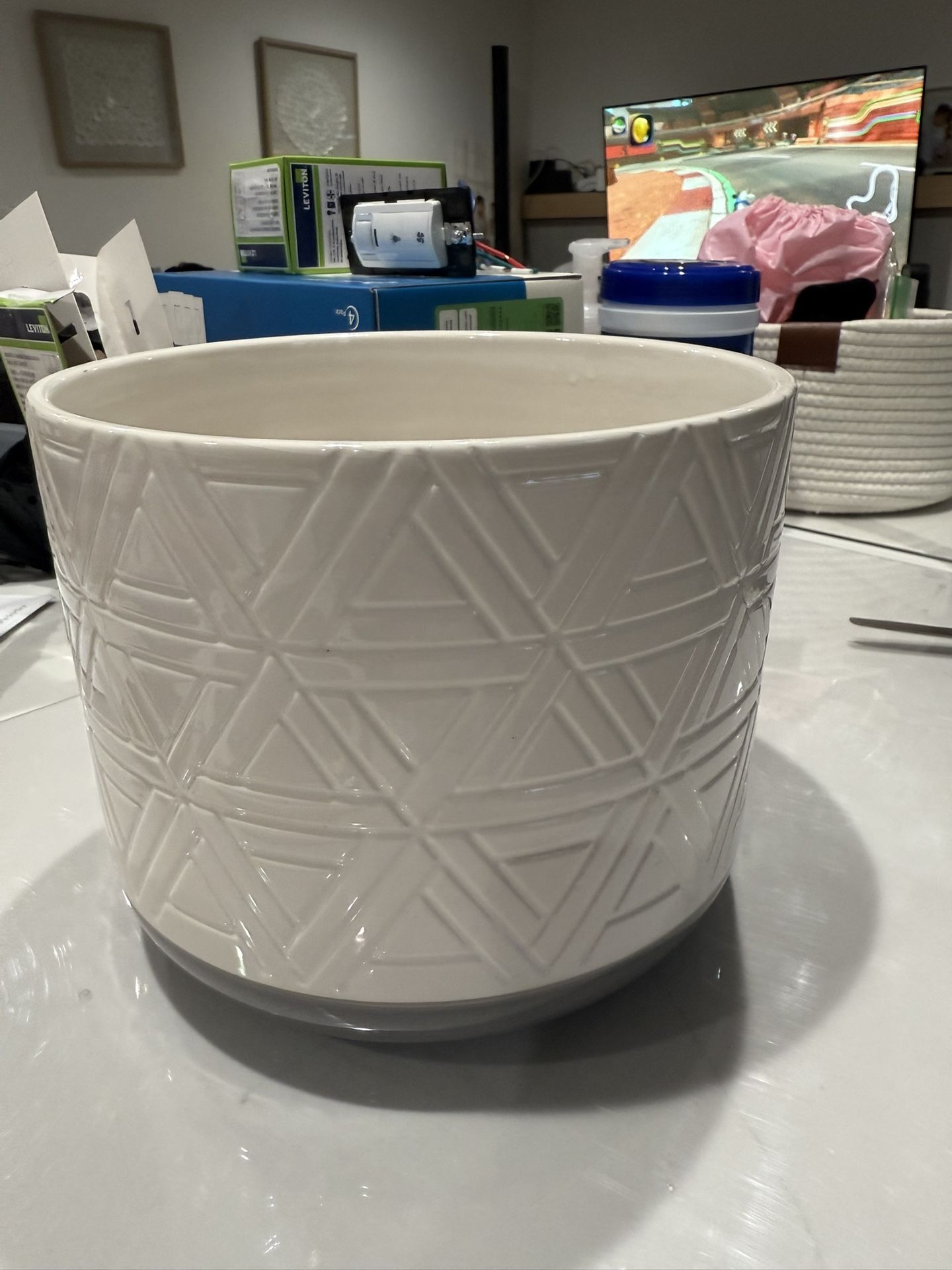8 Inch Diameter Plant Pot