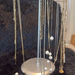 Necklace Holder 