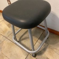 STOOL OR DRUM THRONE  $20. New Padded