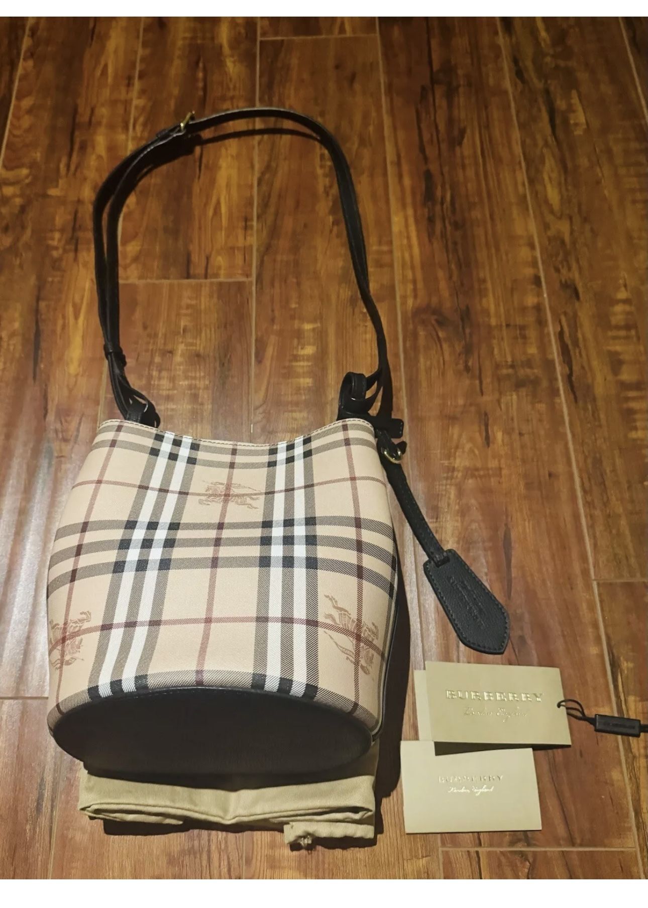Authentic Burberry Haymarket Check Shoulder/Crossbody Bucket Bag