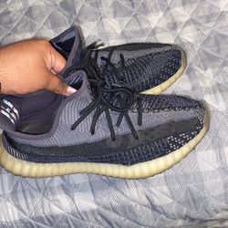 Yeezys Carbon 350