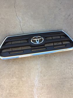 2016 - 2020 Toyota Tacoma Front Grill- $100 OBO