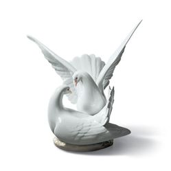 Lladro Love Nest Doves Figurine 16291 (Retails for $600.00)