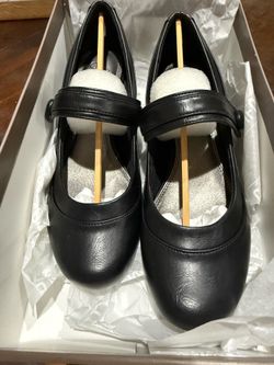 8W Life Stride Women’s Mary Jane’s