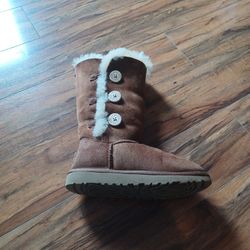 Uggs/boots