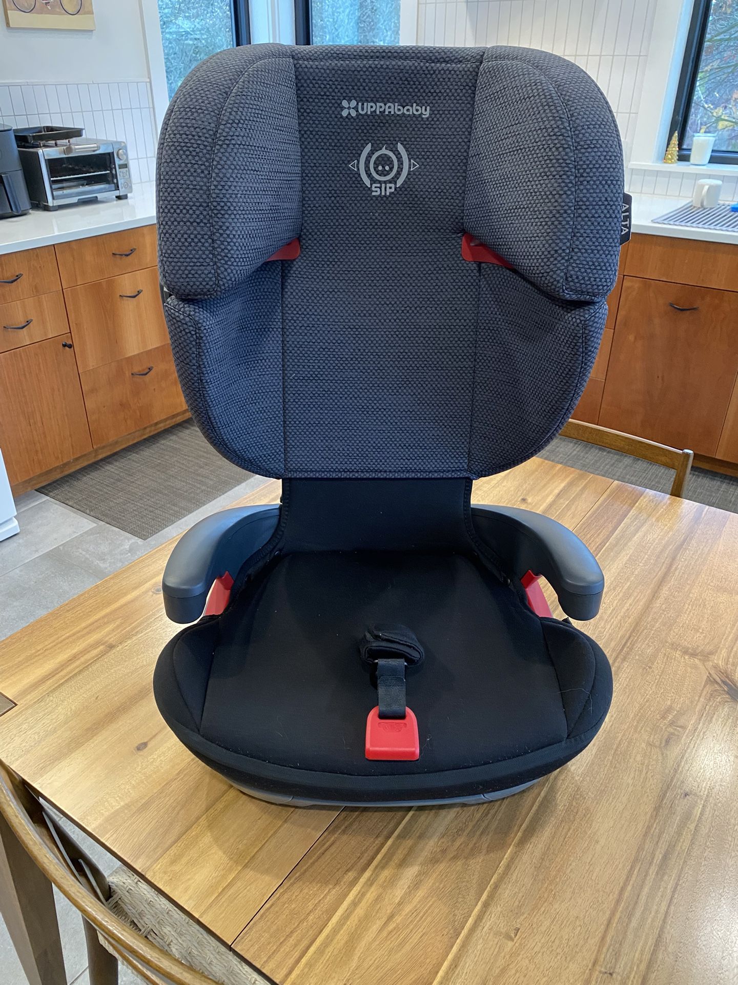 Uppa Baby Alta Car Seat