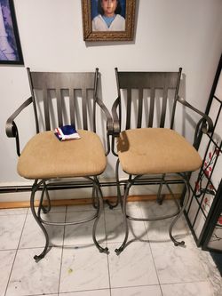 Tall bar stools