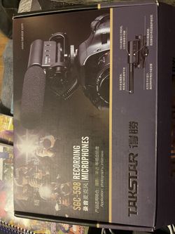 Videographer Recording Microphone 🎤 