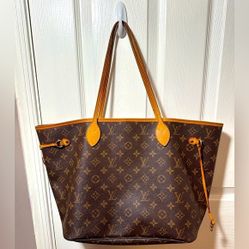 Pre-Moving sale! Louis Vuitton Neverfull MM Monogram Rouge Cherry Red Interior 2018