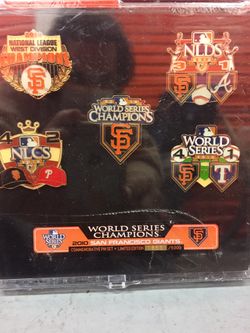 Commemorative Pin Set