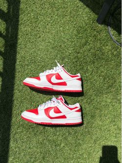 Nike dunk championship red