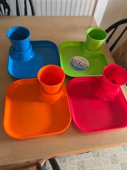 Plastic Plate & Cup Set Of 4 - Stackable New
