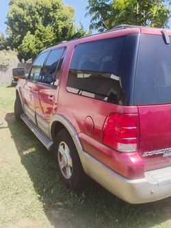 Parting out 2004 ford expedition
