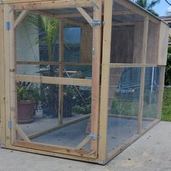 Custom Chicken Coops, Hen House