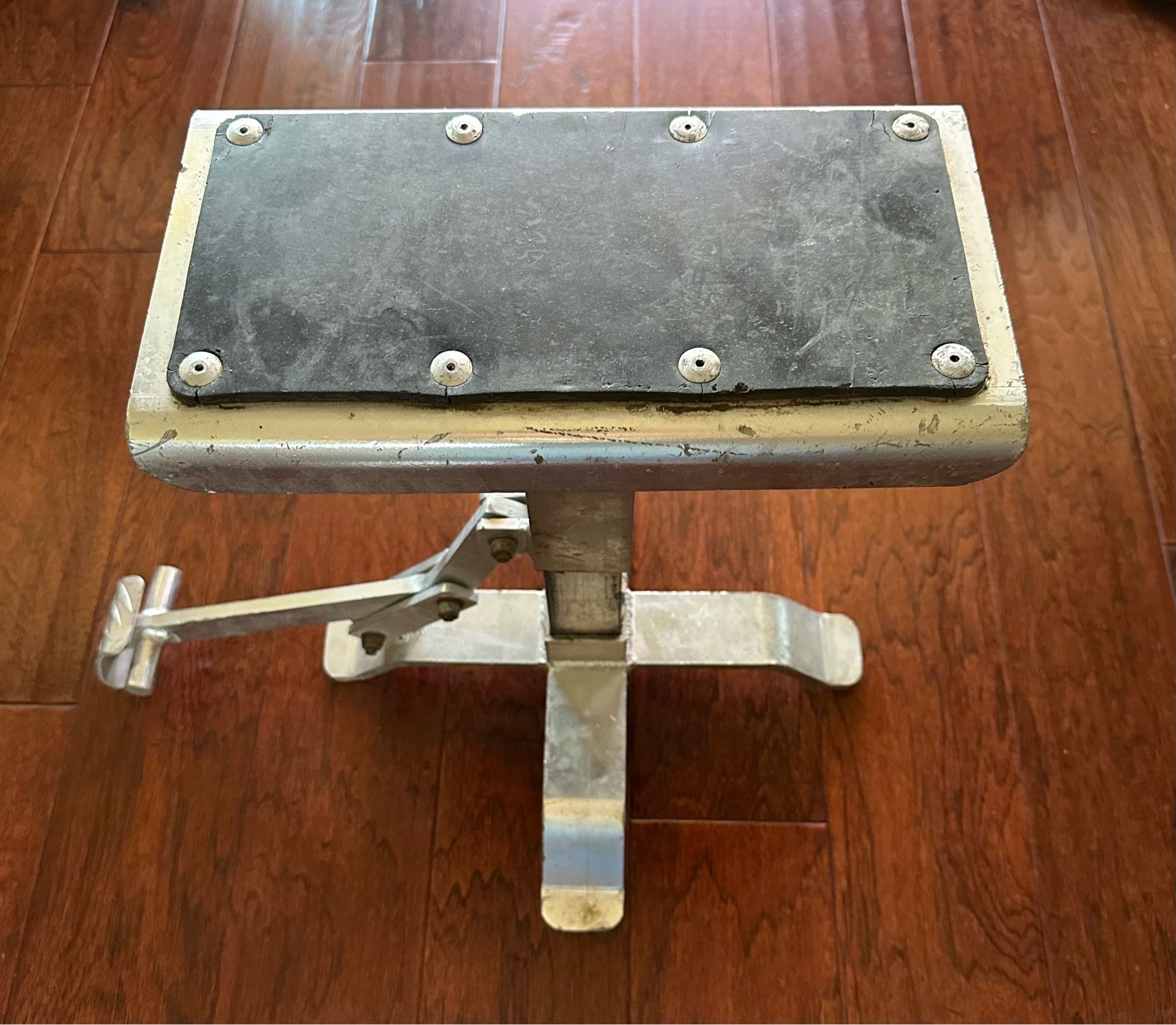dirt bike motorcycle lift stand
