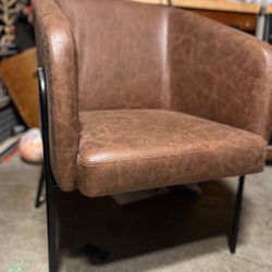 Leather Chair!