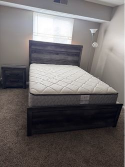Queen bedroom set