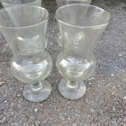 4 Wine Glasses 