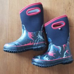 BOGS Youth Boys Winter Rubber Boots Dino Size 12  $30