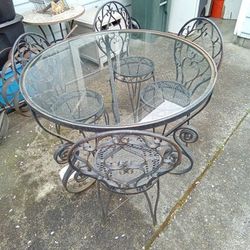Outdoor Patio  Wrought Iron Glass Top Table & 4 Chairs