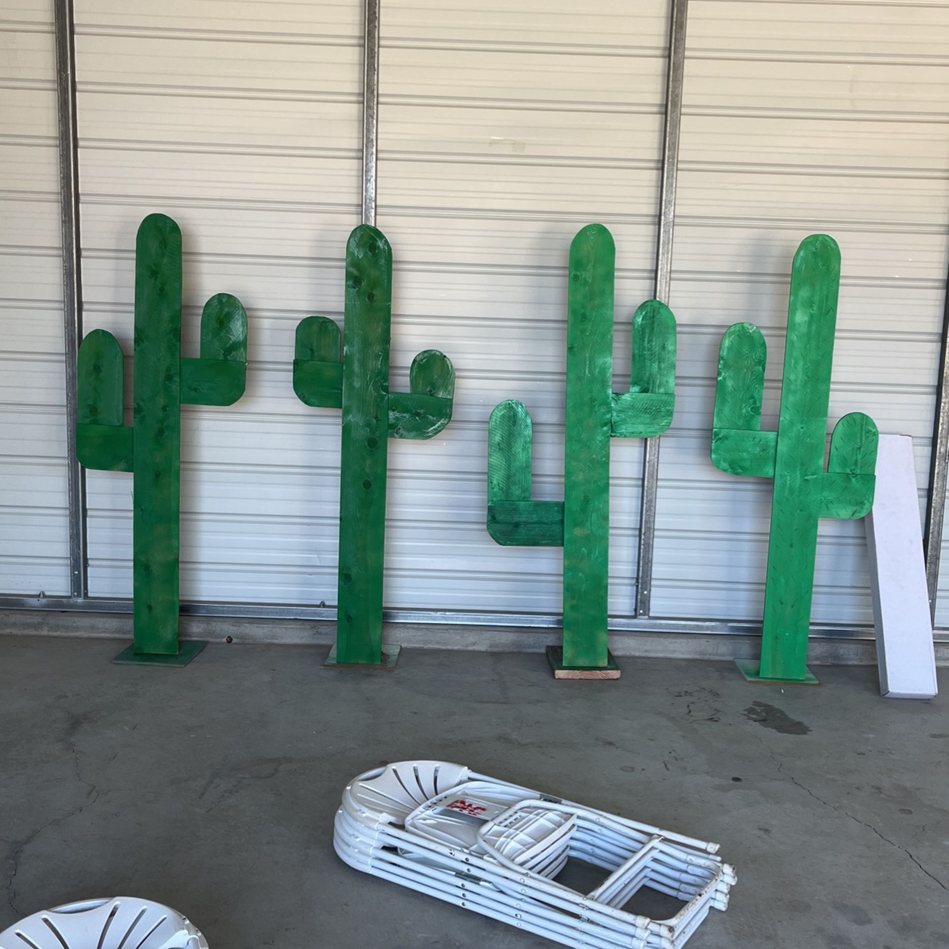 4 Wooden Cactus READ props Party Decor Western Mexican