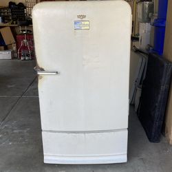 Antique Frigidaire Refrigerator project