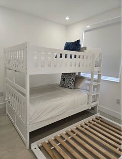 Bunk beds with trundle