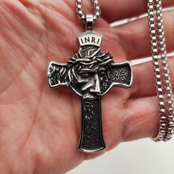 Men’s Stainless Steel Jesus Face Crucifix Cross Pendant Necklace 3mm 60cm Chain

Description

This stainless steel crucifix necklace features a detail