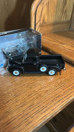 1953 Chevrolet 3100 Pickup 1/24 Scale Diecast Model