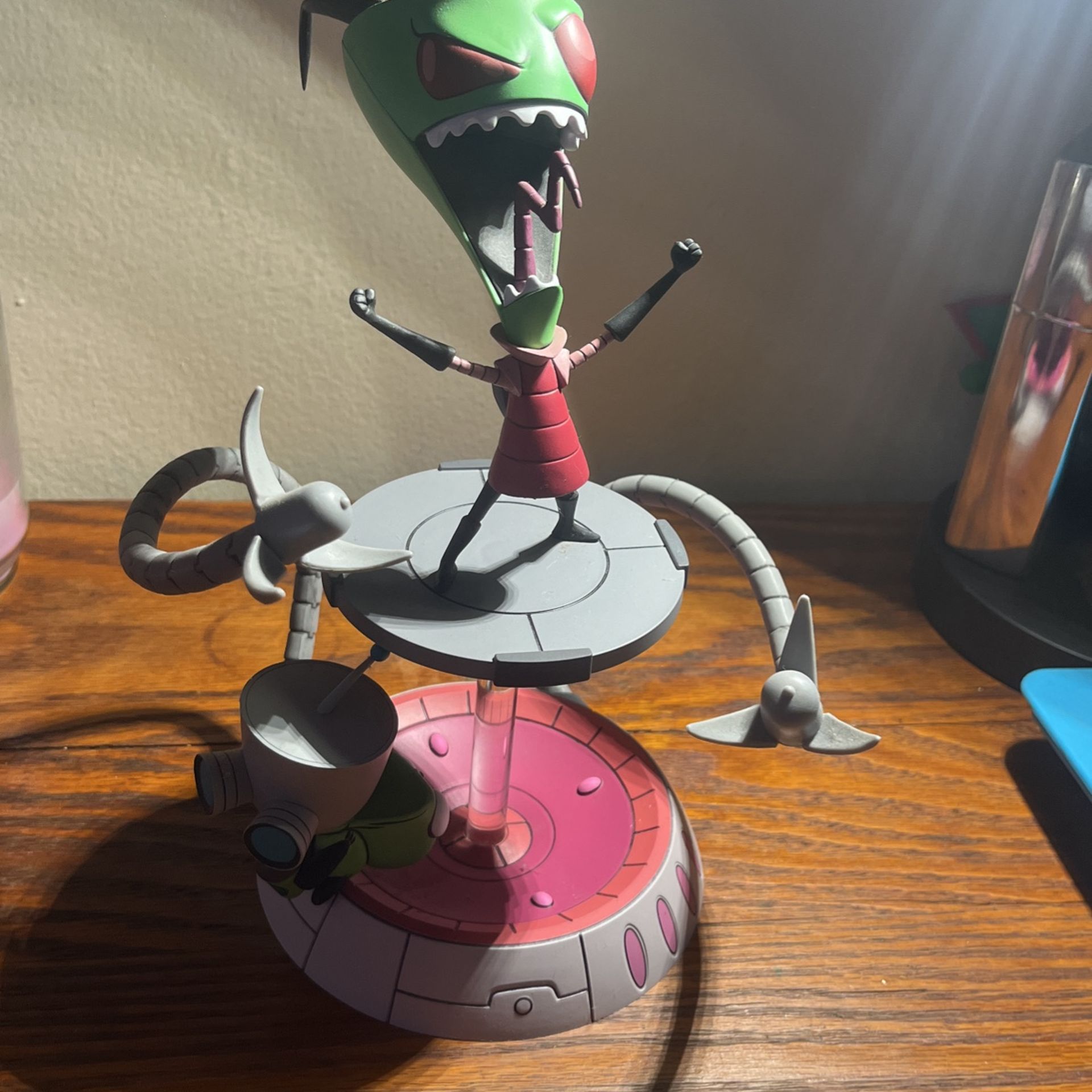 Invader Zim Statue