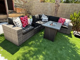 Patio furniture set outdoor new in the box