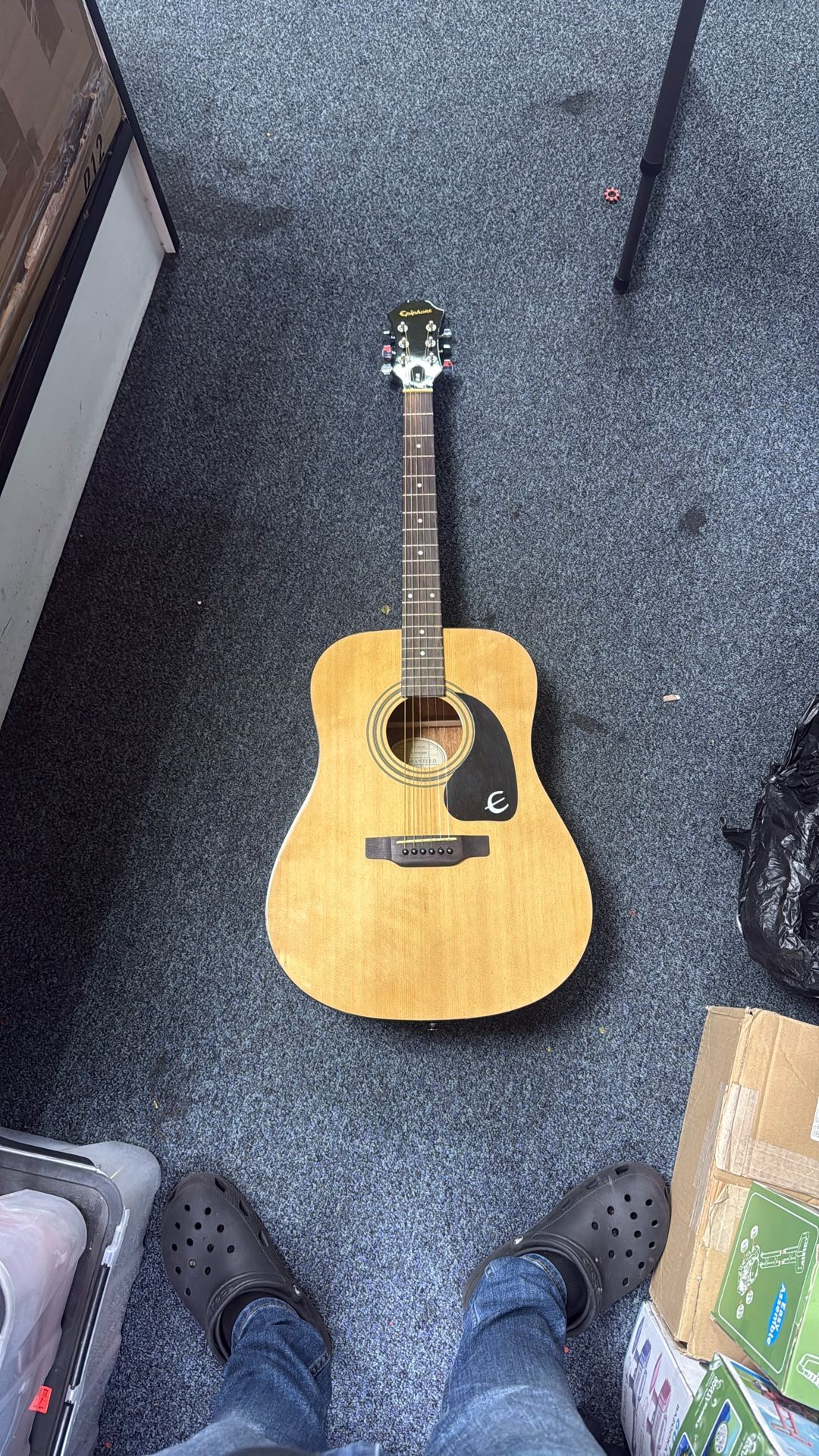 Epiphone guitar 6 String