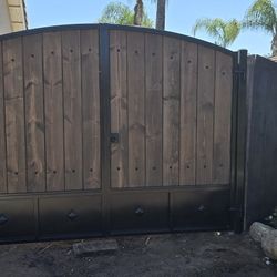 Double Entry Gate 