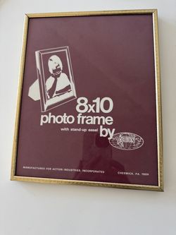 Picture frame gold