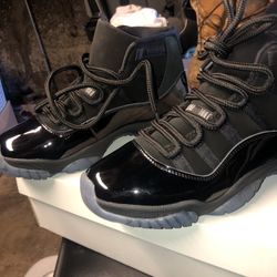 Jordan 11 Men Size 9.5 New