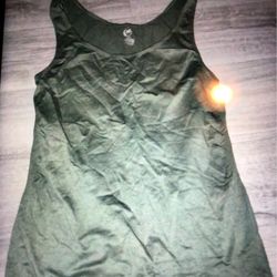 Green Plain Top / Shirt / Casual Wear 