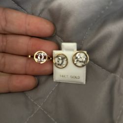 Anillo Y Par De Aretes 14k Son Nuevos 